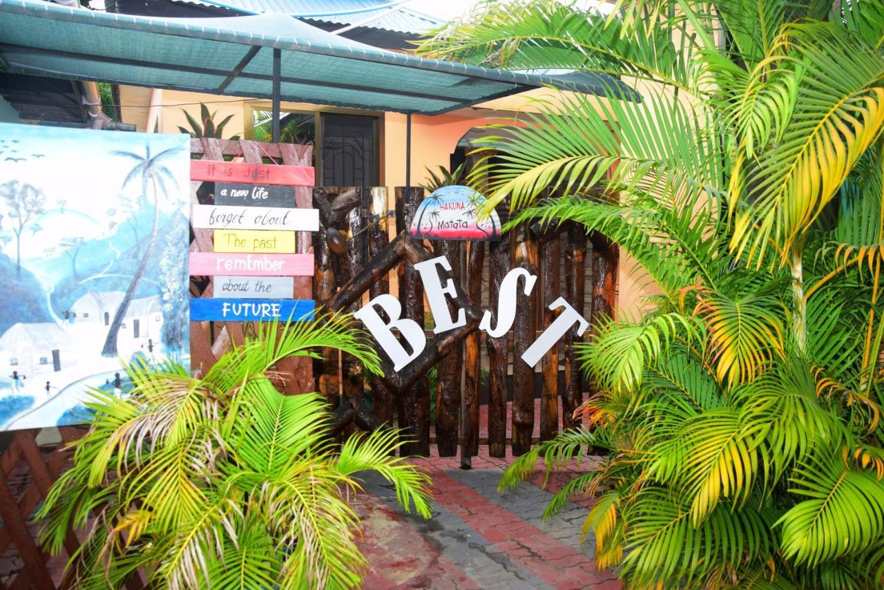 Travellers Home Dar es Salaam Exterior photo